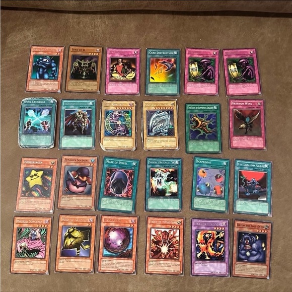 yugioh cards red eyes ultimate dragon Yugioh 200 Cards Bundle Joblot 20 Rares 20 Holo Blue-Eyes White Dragon –  Twin Traders main image 0